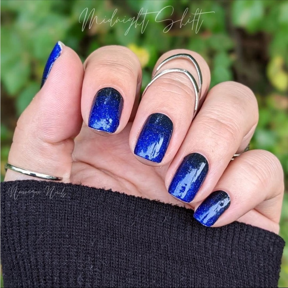 *Retired* Color Street: Midnight Shift | Black Blue Gradient Glitter Two Tone